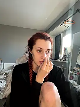 Snapshot of Uniarten chatting on 01/13/26, 11:04 Uniarten online show from 01/13/26, 11:04