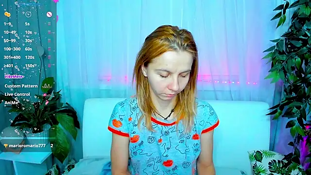 Snapshot of Bell_a_mi_ chatting on 01/24/25, 01:45 Bell a mi online show from 01/24/25, 01:45