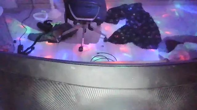 Snapshot of slankecrosdresser chatting on 03/02/26, 05:08 slankecrosdresser online show from 03/02/26, 05:08