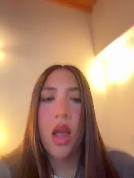 Snapshot of marcimaa chatting on 05/09/26, 11:32 marcimaa online show from 05/09/26, 11:32