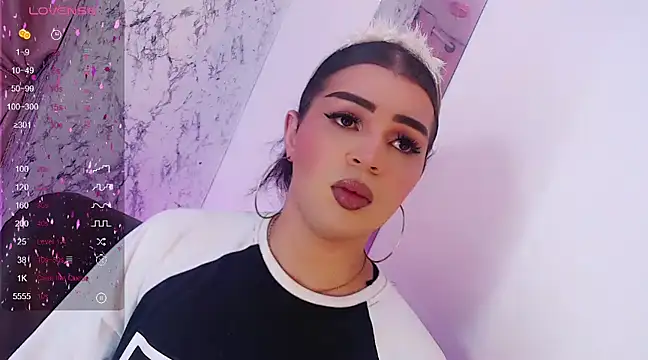 Snapshot of Alexandra_Hornny chatting on 03/02/25, 10:14 Alexandra Hornny online show from 03/02/25, 10:14