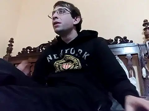 Snapshot of White_rabbit_ chatting on 01/08/25, 04:00 White rabbit  online show from 01/08/25, 04:00