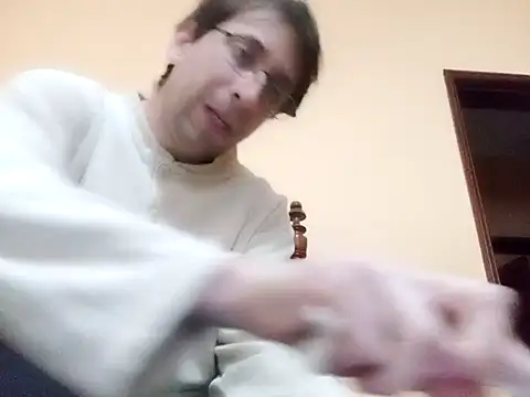 Snapshot of White_rabbit_ chatting on 01/10/25, 02:23 White rabbit  online show from 01/10/25, 02:23