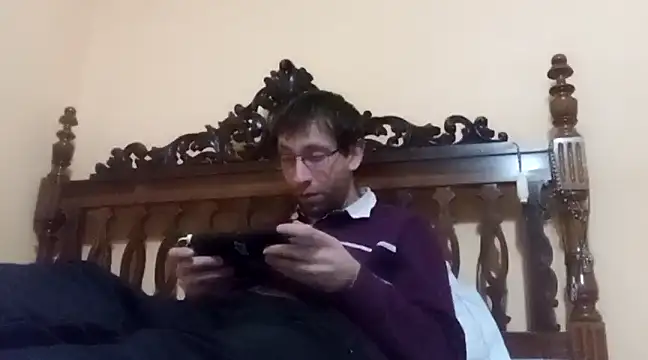 Snapshot of White_rabbit_ chatting on 01/17/25, 09:17 White rabbit  online show from 01/17/25, 09:17