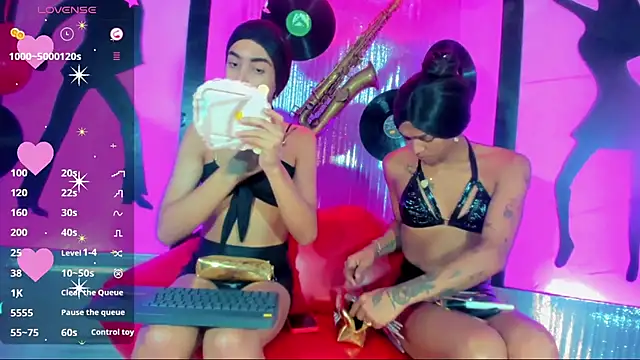 nickyminach  online show from 02/20/25, 07:19