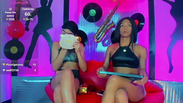 nickyminach  online show from 02/21/25, 07:43