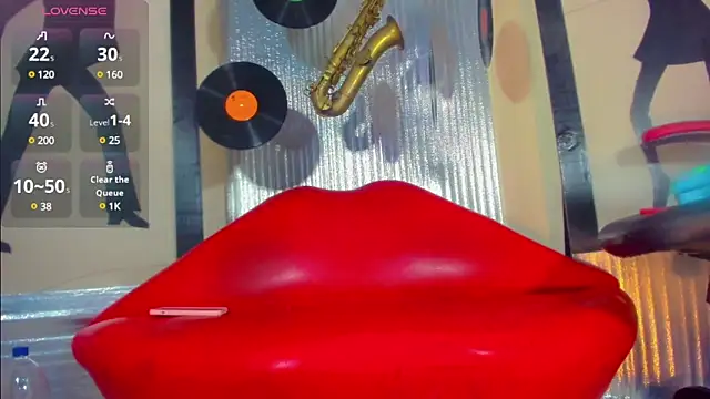 nickyminach  online show from 02/22/25, 10:42