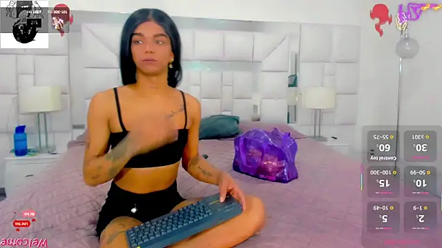 nickyminach  online show from 09/11/25, 11:21