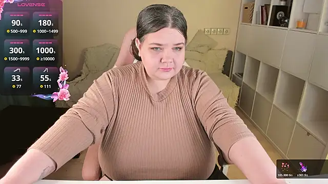 Snapshot of PlumPie chatting on 03/03/26, 03:23 PlumPie online show from 03/03/26, 03:23