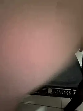 VIC22SECRET online show from 05/03/26, 01:11