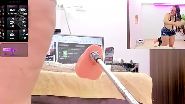 Paulina Davis  online show from 03/01/26, 12:01