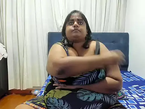 SusanaEshwar online show from 11/23/25, 01:05