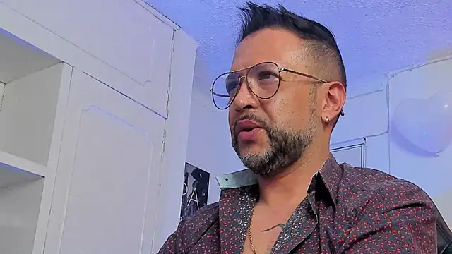 MrFrank tattoo online show from 02/14/25, 10:47