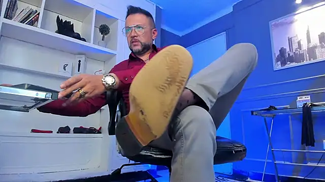 MrFrank tattoo online show from 03/22/25, 01:41