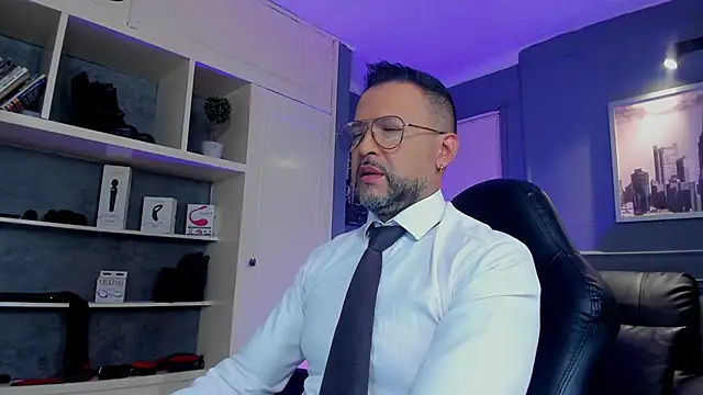 MrFrank tattoo online show from 10/15/25, 03:23