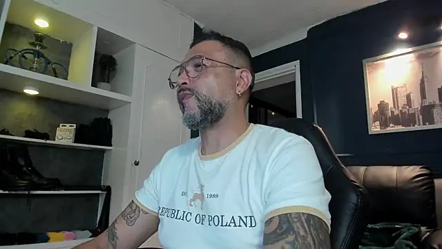 MrFrank tattoo online show from 06/16/26, 12:57