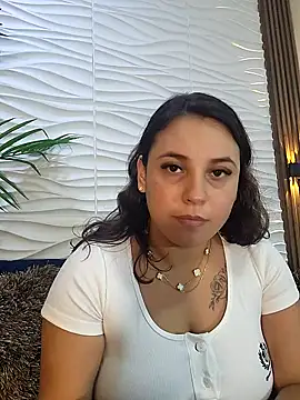 LizzRouse online show from 10/03/25, 09:56