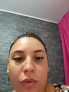 LizzRouse online show from 10/15/25, 10:48