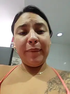 LizzRouse online show from 11/10/25, 02:27