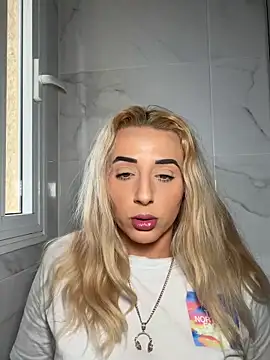Strongqueen online show from 05/05/26, 06:38
