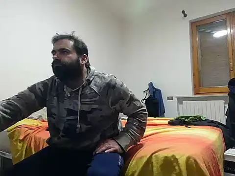 Attila985 online show from 11/07/25, 08:42