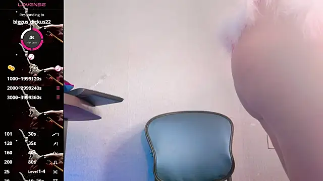 Snapshot of Demonia5713 chatting on 12/21/25, 09:38 Demonia5713 online show from 12/21/25, 09:38