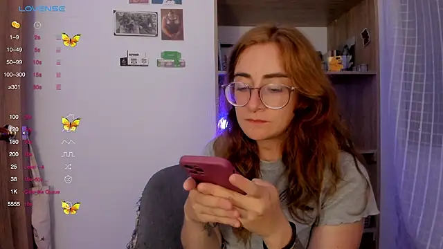 linda giggle online show from 02/11/25, 02:46