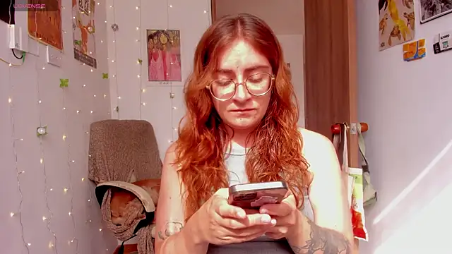 linda giggle online show from 09/26/25, 01:37