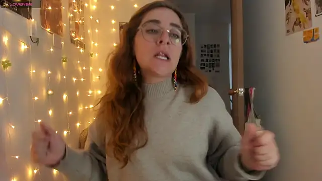 linda giggle online show from 10/11/25, 12:21