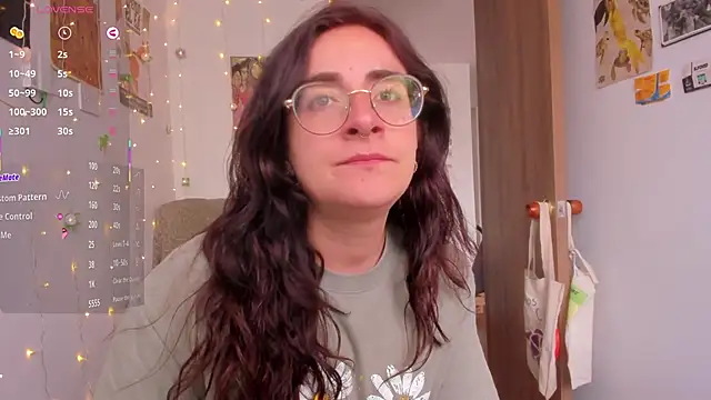 linda giggle online show from 10/29/25, 08:32