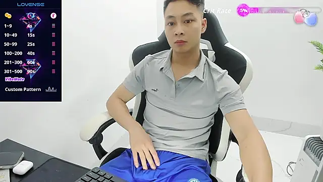 Snapshot of Naughty--asian chatting on 04/02/26, 02:42 Naughty--asian online show from 04/02/26, 02:42