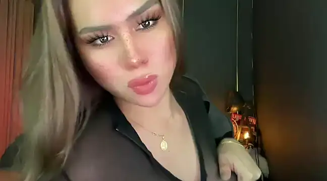 Snapshot of Mistress_supreme chatting on 01/08/25, 02:46 Mistress supreme online show from 01/08/25, 02:46