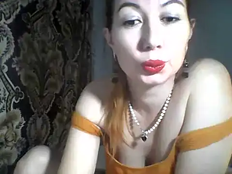 Snapshot of Olesja chatting on 03/02/25, 09:01 Olesja online show from 03/02/25, 09:01