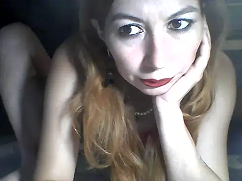 Snapshot of Olesja chatting on 06/14/26, 07:38 Olesja online show from 06/14/26, 07:38
