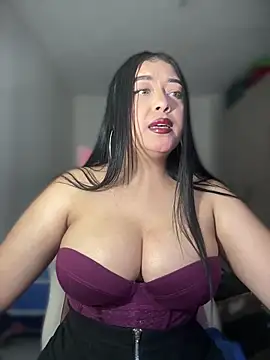 cami ortiz   online show from 01/25/25, 02:37