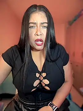 cami ortiz   online show from 10/02/25, 04:19