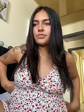 DaphneUwu online show from 01/12/25, 04:08