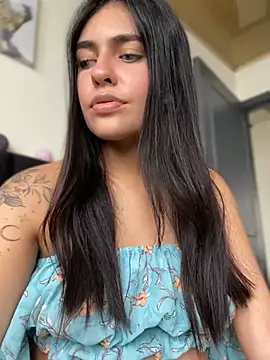 DaphneUwu online show from 02/15/25, 08:33