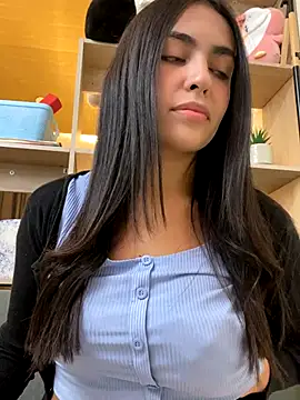 DaphneUwu online show from 10/14/25, 12:44