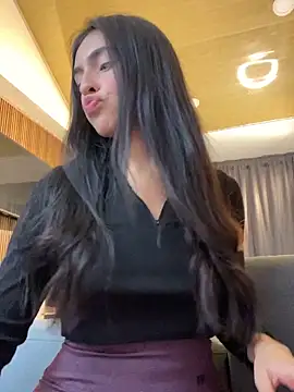 Snapshot of DaphneUwu chatting on 03/15/26, 01:55 DaphneUwu online show from 03/15/26, 01:55