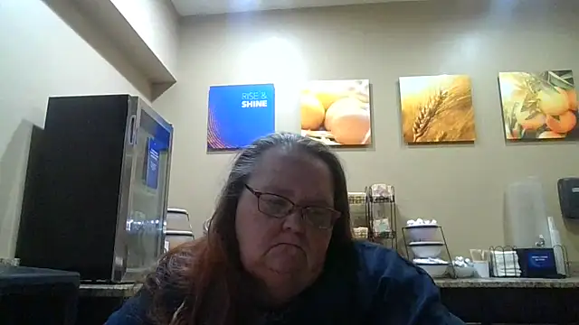 Snapshot of Hornybbw1978 chatting on 11/25/25, 08:47 Hornybbw1978 online show from 11/25/25, 08:47