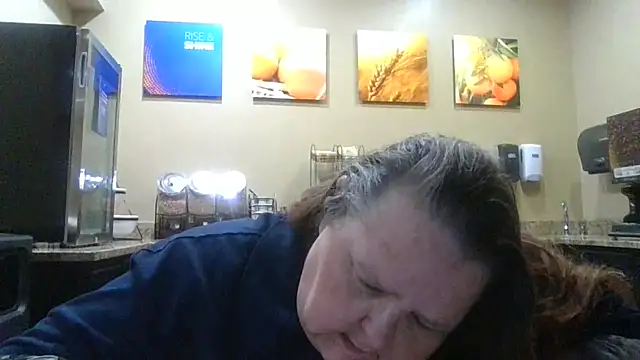 Snapshot of Hornybbw1978 chatting on 02/13/26, 08:32 Hornybbw1978 online show from 02/13/26, 08:32