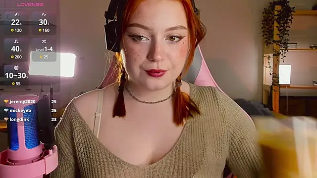 Snapshot of Sofy_Benson chatting on 03/12/25, 05:28 Sofy Benson online show from 03/12/25, 05:28