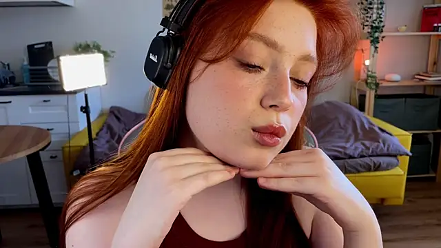 Sofy Benson online show from 05/14/26, 01:51