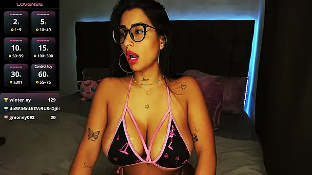 lovely violet13 online show from 03/15/25, 05:04