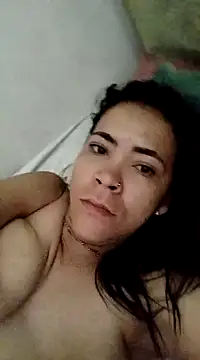 Snapshot of Dounia_nagi chatting on 01/05/25, 02:19 Dounia nagi online show from 01/05/25, 02:19