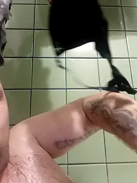 Snapshot of Wrwhat84 chatting on 01/10/26, 11:34 Wrwhat84 online show from 01/10/26, 11:34