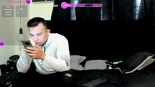 lissandthor13 online show from 01/21/25, 03:43