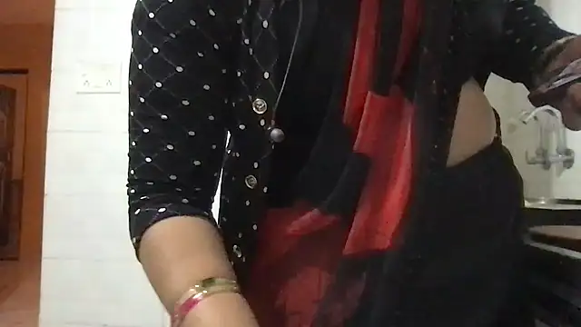 Snapshot of Riyasingh9 chatting on 01/25/25, 04:56 Riyasingh9 online show from 01/25/25, 04:56