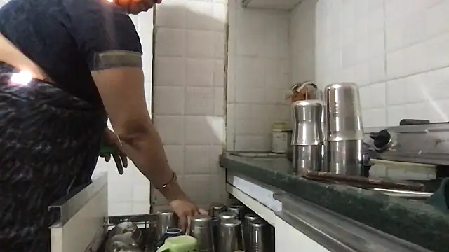 Snapshot of Riyasingh9 chatting on 03/17/25, 04:19 Riyasingh9 online show from 03/17/25, 04:19